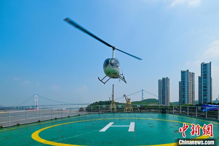 低空| 无锡“空空联程”又一航线首飞 带来全景式观长江、赏运河新体验