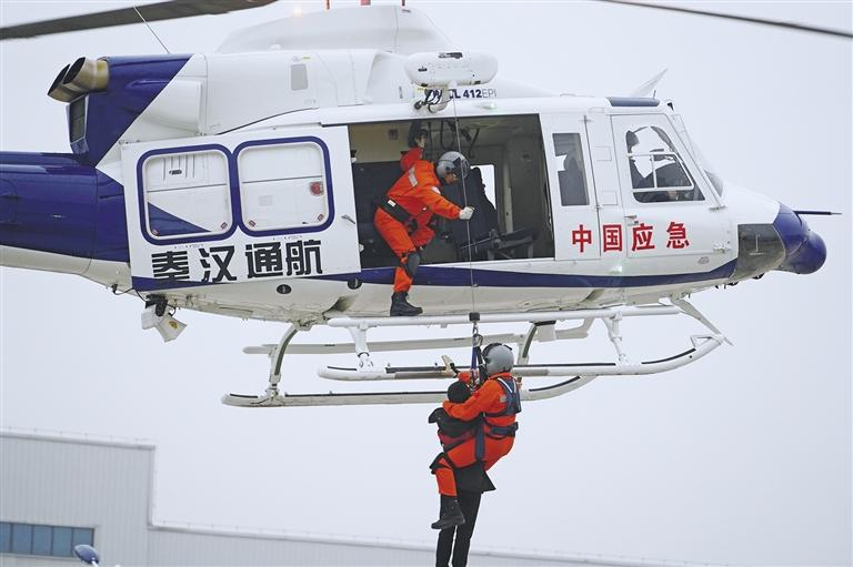 低空2025： 陕西低空经济乘风“翱翔”