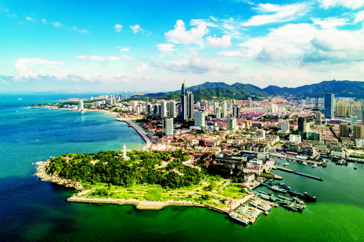 2025： 潍烟高铁驶过莱州湾